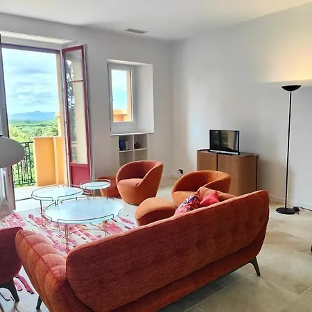Spacious T3 With Balcony - Beautiful Sea View