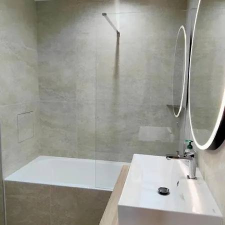 Spacious T3 With Balcony - Beautiful Sea View